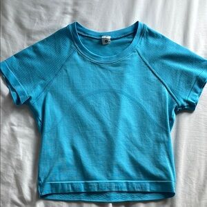 Teal Lululemon Cropped Swiftly Tech T-Shirt